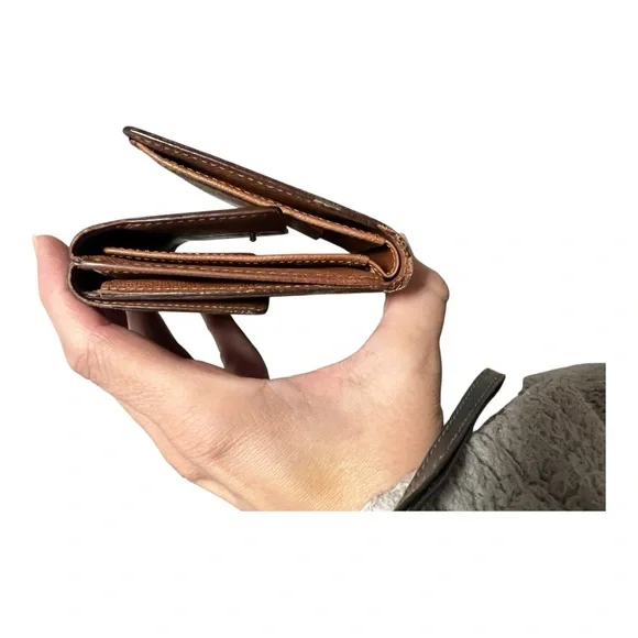 Louis Vuitton Authentic Vintage brown and Gold Monogram Tri-fold Wallet - Picture 10 of 17